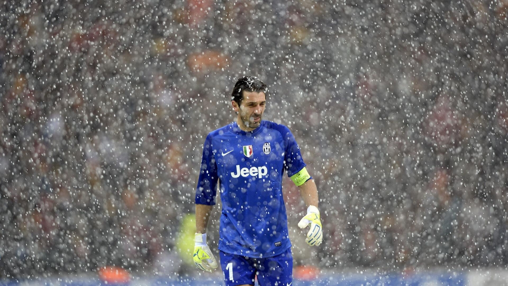 开云网址入口-足球纪录片获奖展示中国球员奋斗历程，中国足球 纪录片